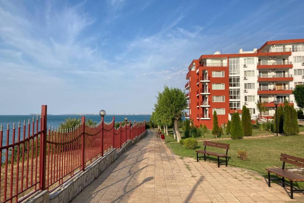 Marina View Fort Beach Studio Sveti Vlas Exterior foto
